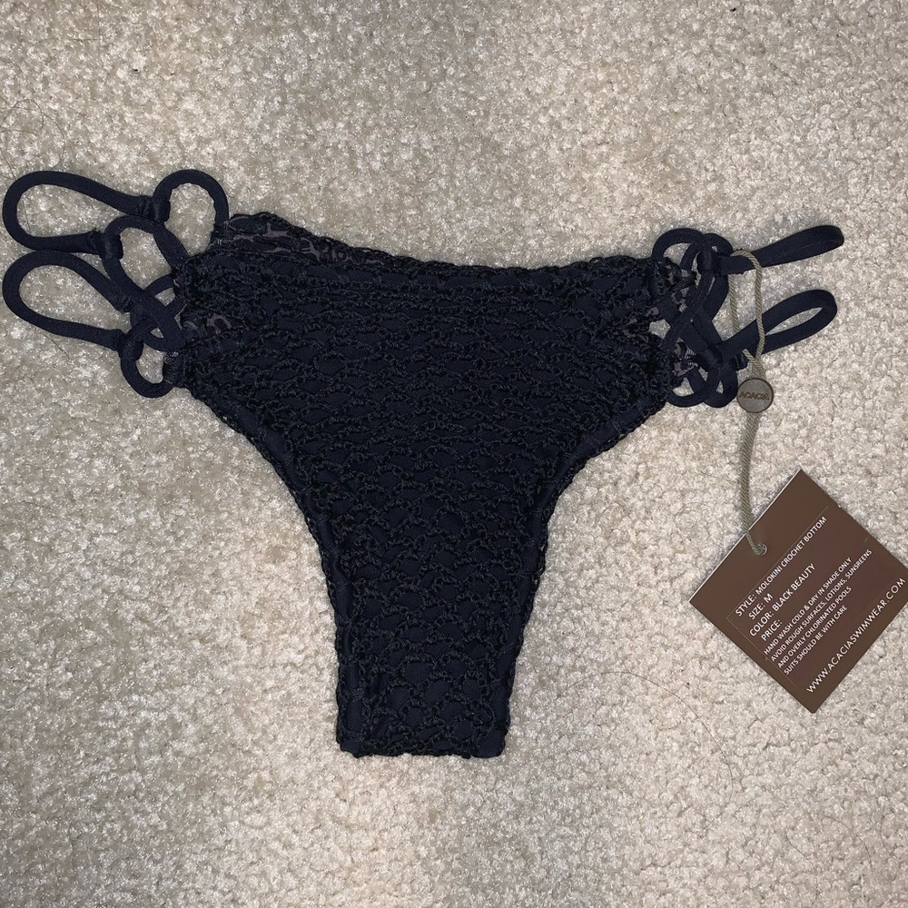 Acacia Molokini Crochet bottom in black beauty